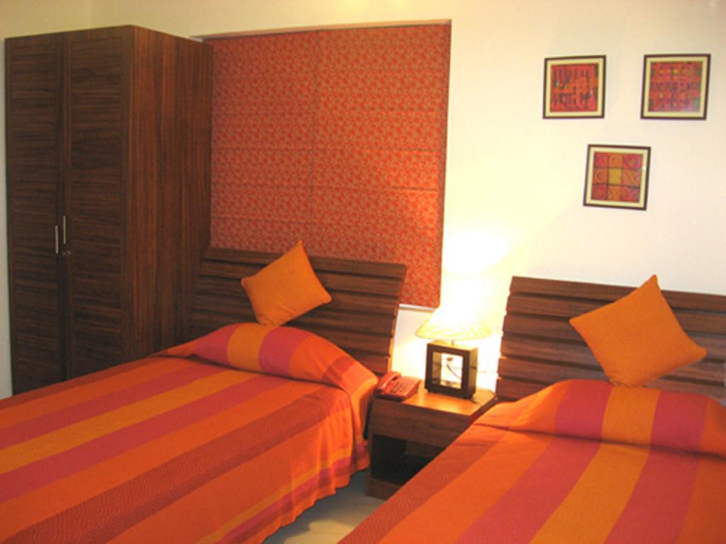 Готель Red Arrow Residency Колката Екстер'єр фото